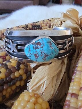 Amazing Native American Navajo Turquoise & Sterling Vintage Bracelet 🩵🎁🩶🌟🌛